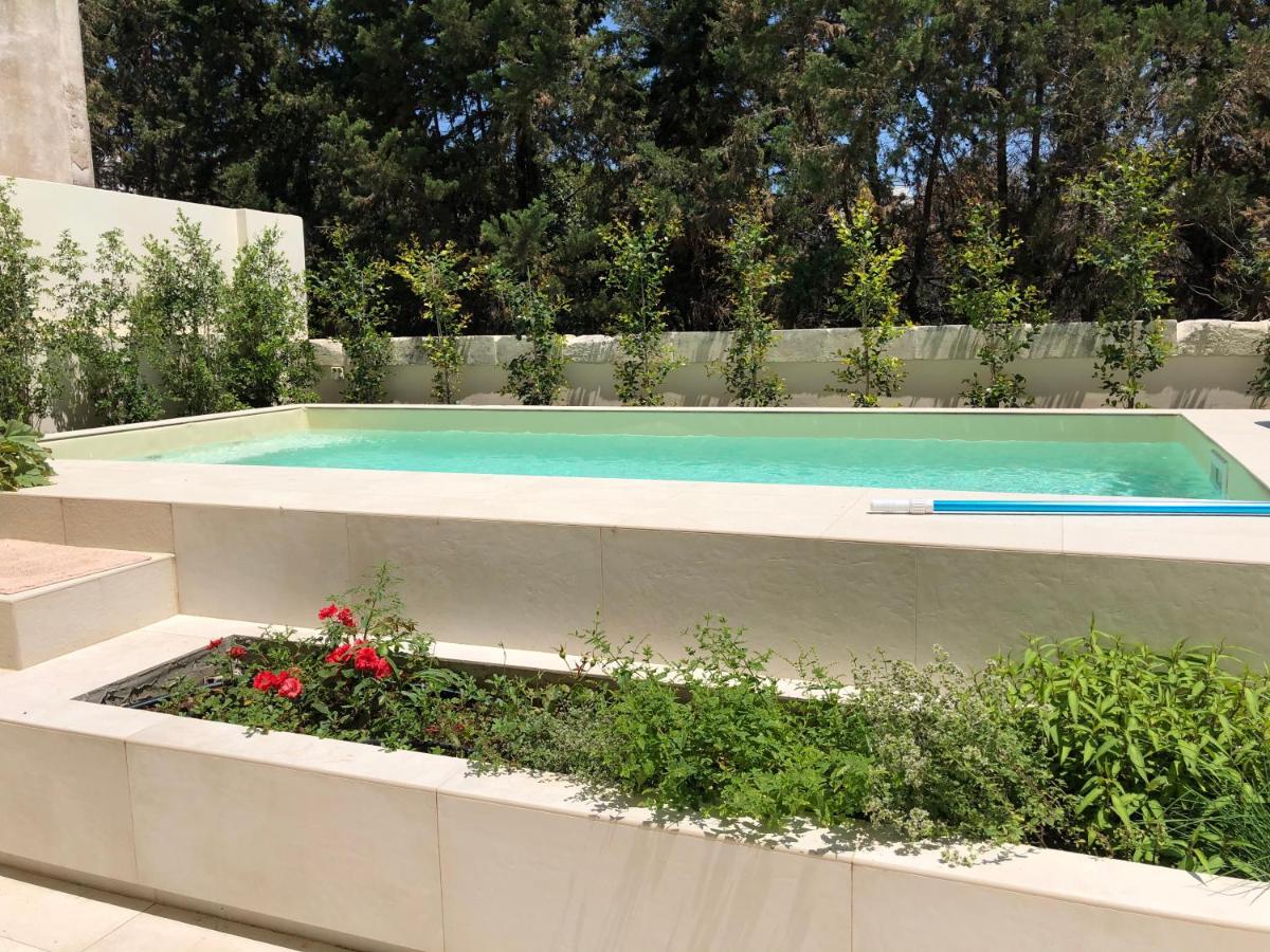 Апартаменты Carlo V - Con Piscina E Giardino Privati Лечче Экстерьер фото