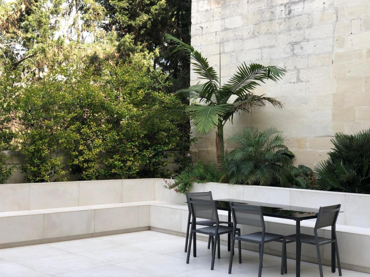 Апартаменты Carlo V - Con Piscina E Giardino Privati Лечче Экстерьер фото
